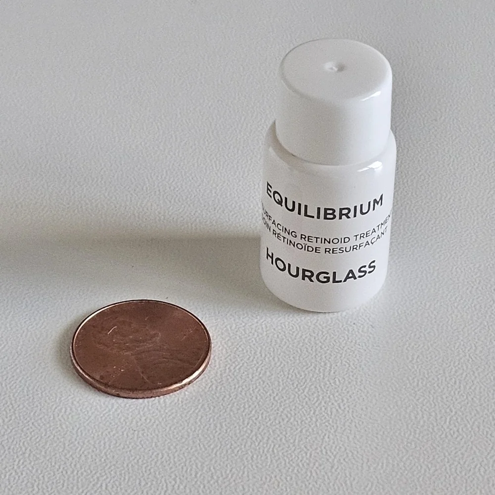 🟠 4 for $25 🟠 HOURGLASS EQUILIBRIUM RESURFACING RETINOID TREATMENT